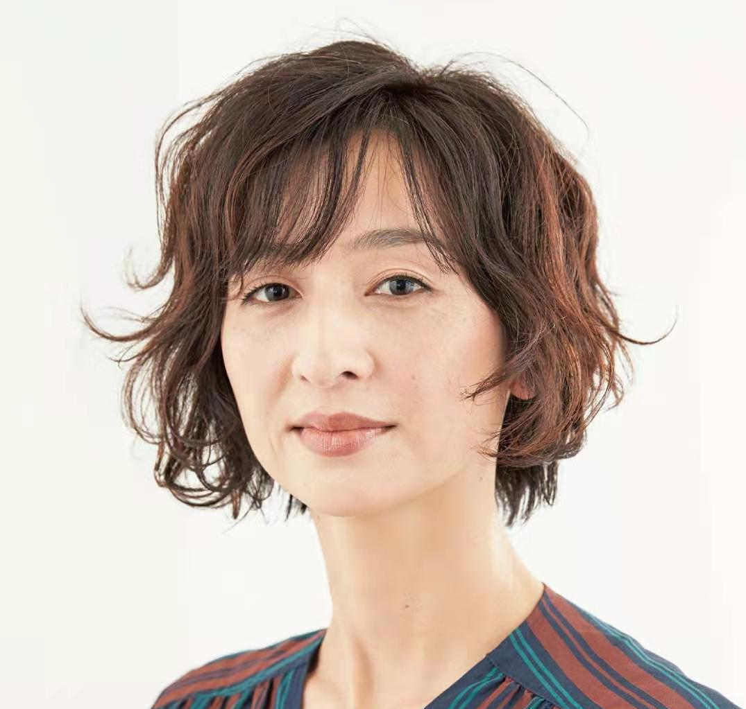 短发烫发发型图片 2023年新款烫发图片-文化号