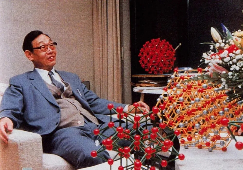 最年轻的院士卢柯：16岁上大学，30岁成博导，曾斩获多项国际大奖