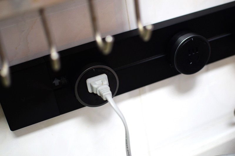 科技力量 公牛壁挂式轨道插座GN-GB1