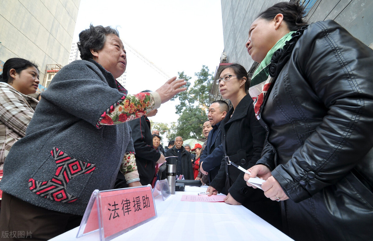 在线咨询一招解决(教你一招，不花一分钱，也可以让律师帮你打官司)