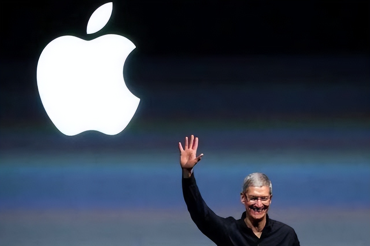 苹果8个代工厂搬家印度，库克笑到合不拢嘴，谁也没想到这么快