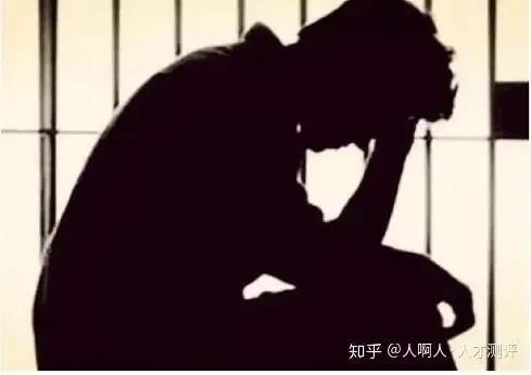 中国男足为何遭全网黑(深度思考，为什么全网都在调侃中国男足？)