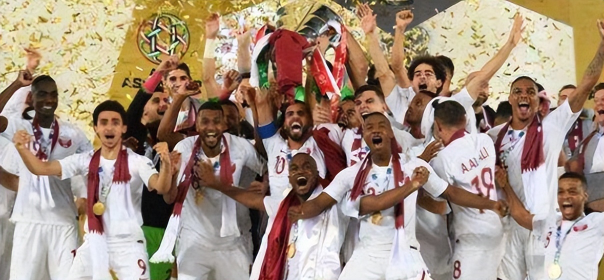 卡塔尔队失利，世界杯最弱东道主？2000亿美金，买不来足球强国