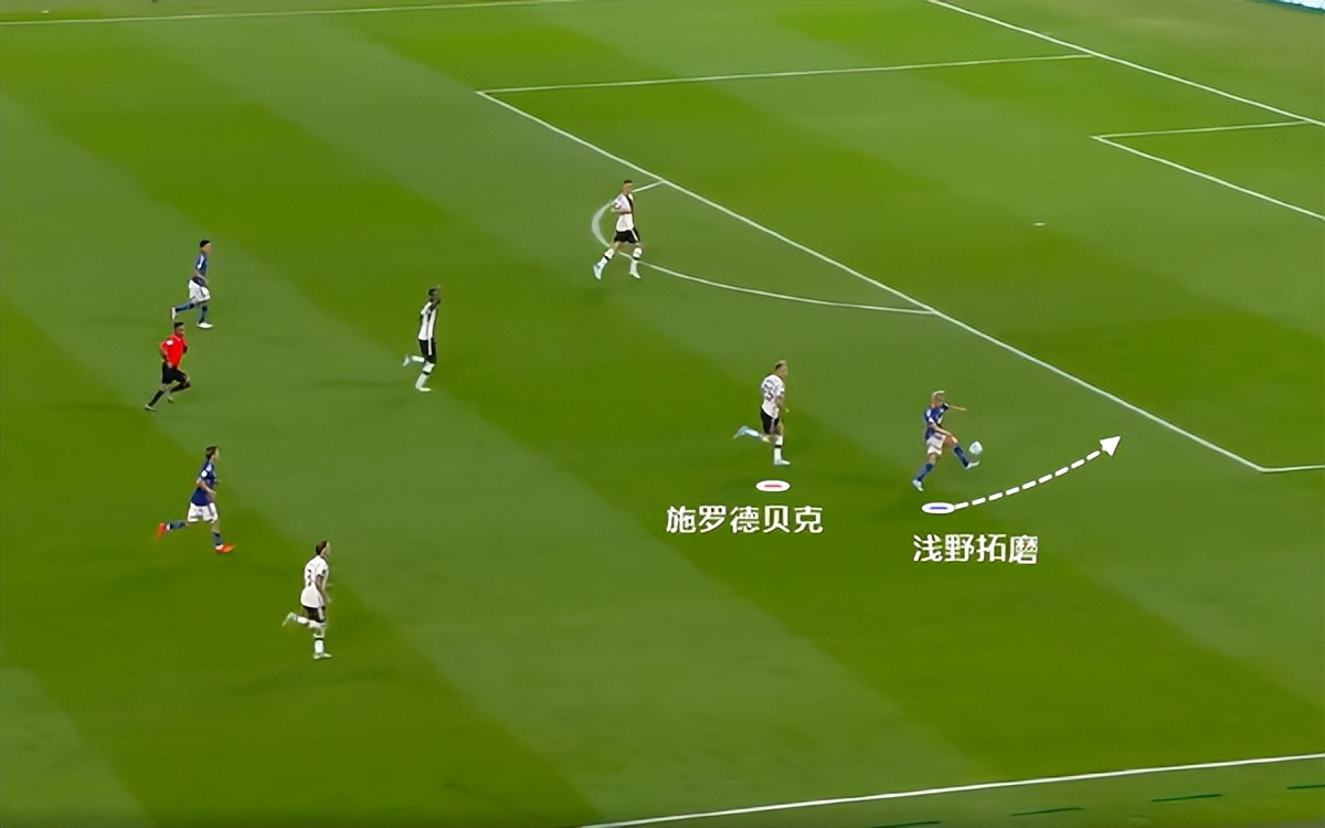 瓜帅遇最大难题（五换到位日本队逆转！弗里克的无锋阵：遇到瓜帅都解不开的难题）