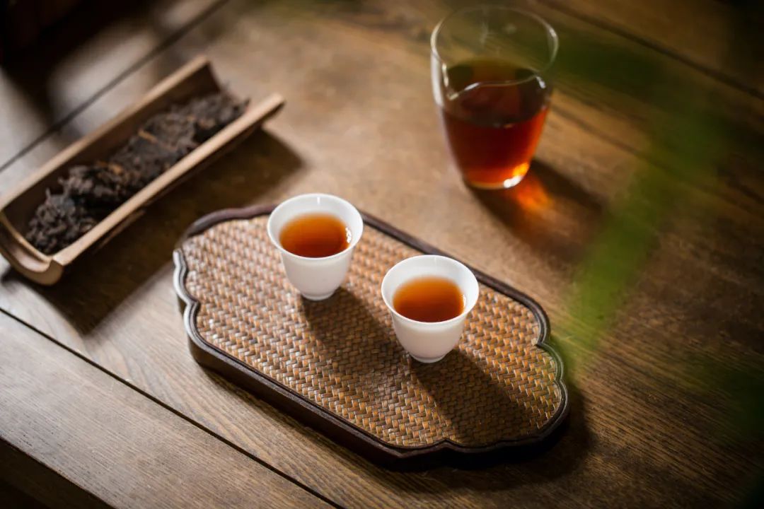 飞天揽月普洱茶简介