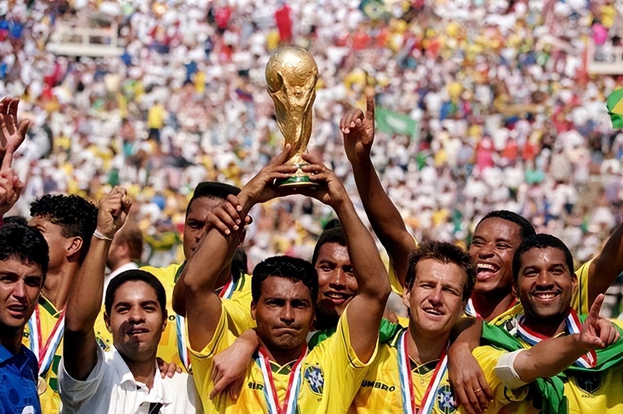 上一世界杯谁第一名(世界杯冠军数排行榜：巴西5冠领衔第1，意大利4冠第2，西班牙1冠)