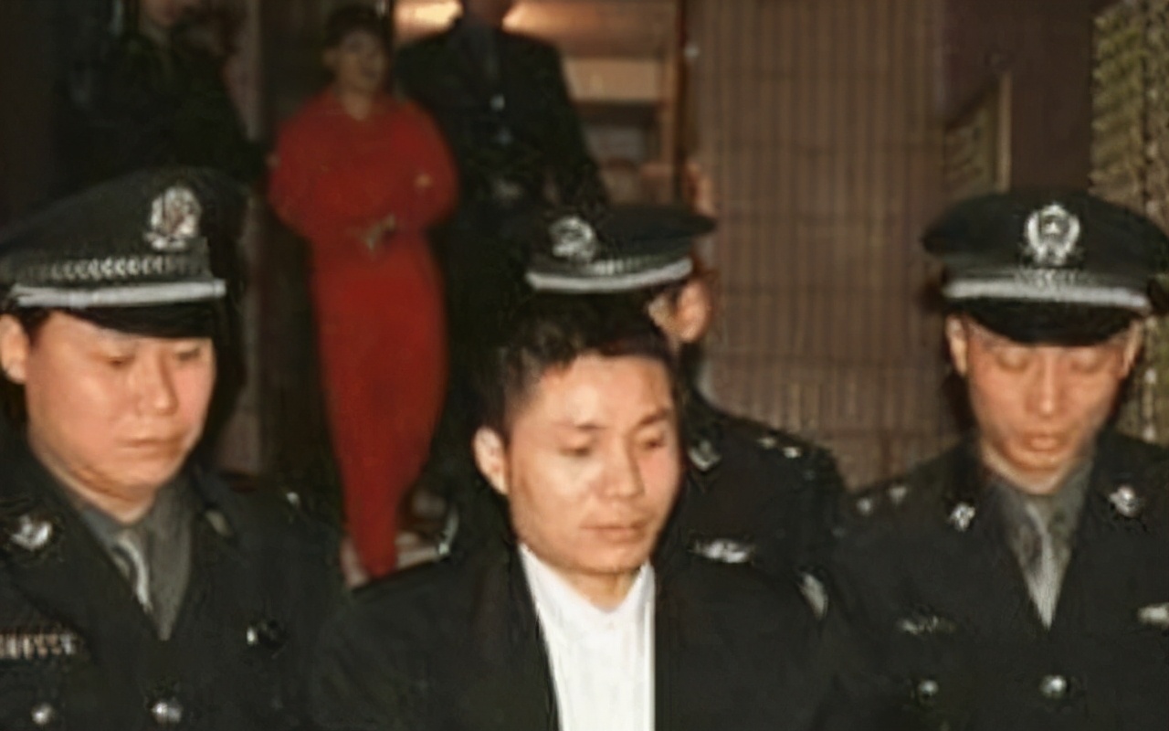 中国历史上涉案人数最多的十起连环杀人案（单案致死超50人）
