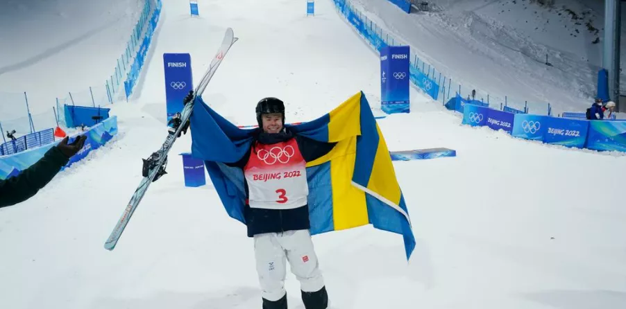世界杯瑞典赢了一百块钱赢多少(冬奥第一个正式比赛日，挪威瑞典和中国都拿下了自己的首金)