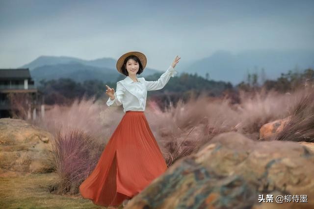 拍照不做“絲巾團(tuán)”，阿姨攝影不落俗，3招提升照片格調(diào)