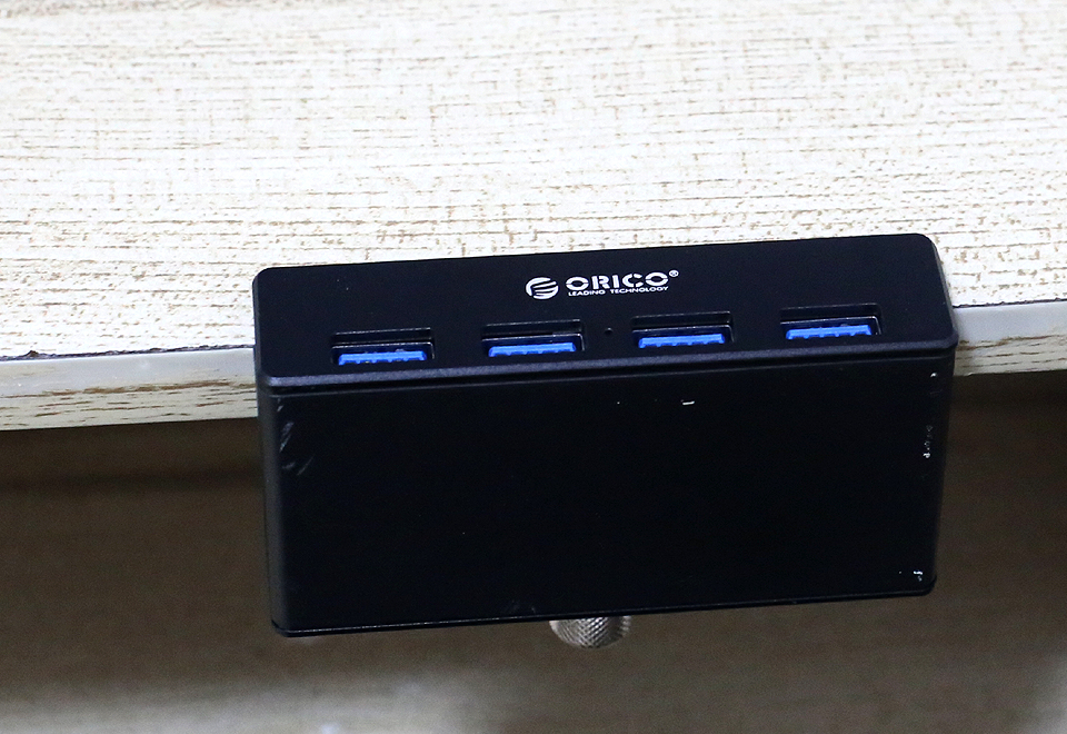 打造清爽桌面，扩展更多设备，Orico奥睿科卡扣集线器