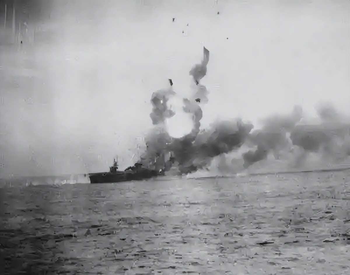 二十世纪初，那些因为弹药库爆炸，而沉没的旧日本海军军舰