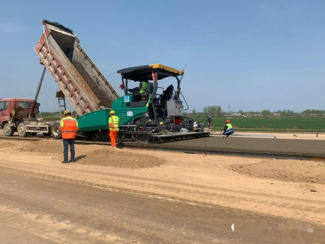 高速收费政策变更，3条高速全年免费，继续扩大车型免费范围