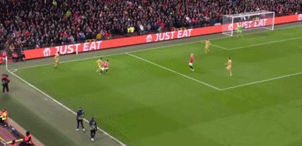 2-1!3-0!1-3!欧洲足坛疯狂一夜:3大豪门狂欢,欧冠4冠王出局