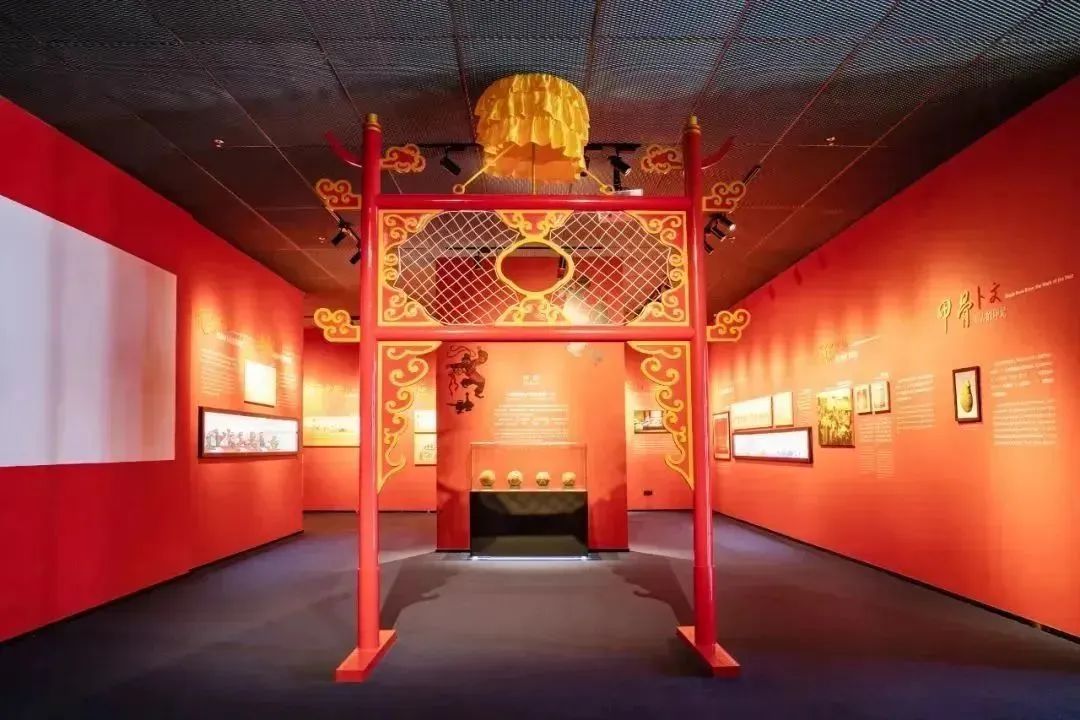 足球比赛球员们站在哪里更好（北上广深...，国内精彩的足球主题体验中心）