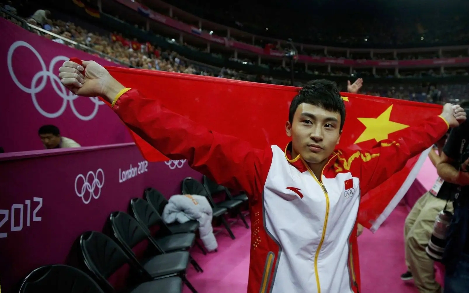 冯喆近况：中国体操的大满贯选手，今35岁结婚生女走上仕途