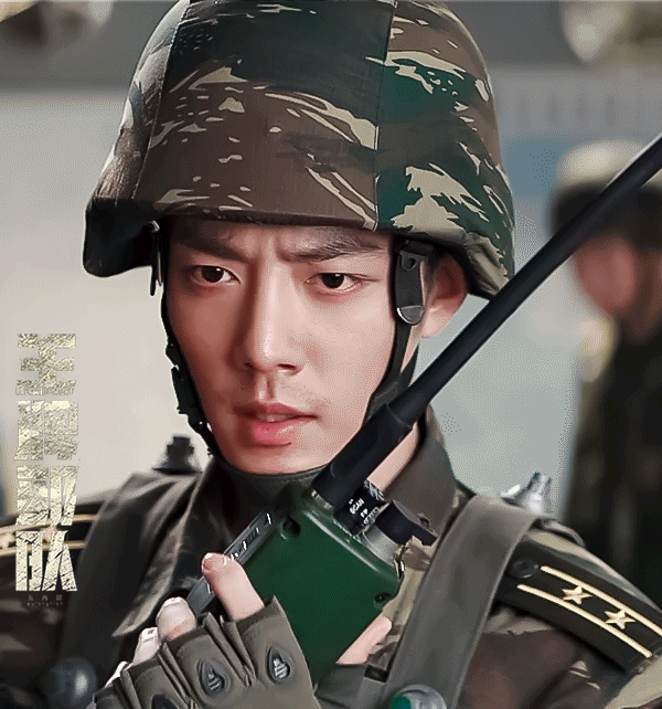 《王牌部队》顾一野用沉锚效应套路牛满仓，玩的就是心理学