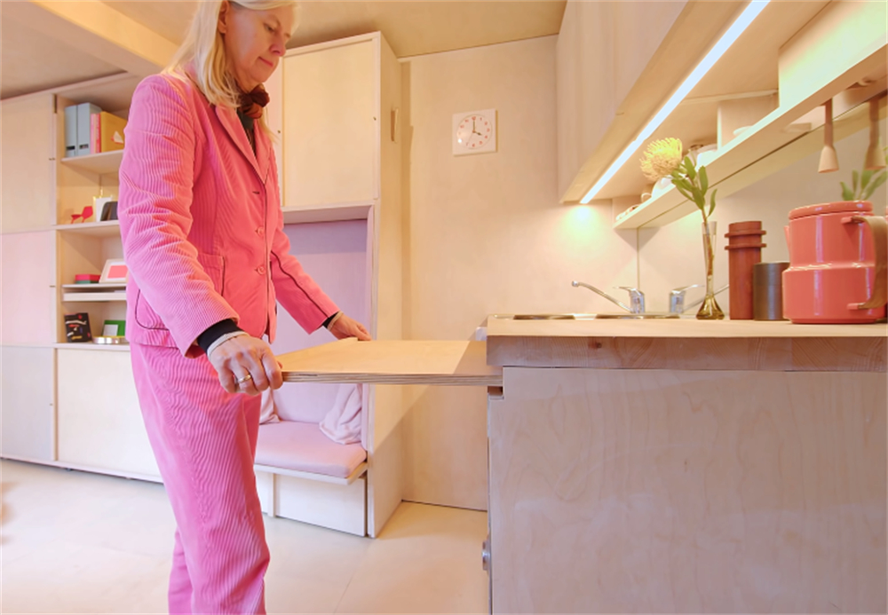 60岁老夫妻心态积极，买下13㎡“老破小”蜗居，改造成超舒适小家