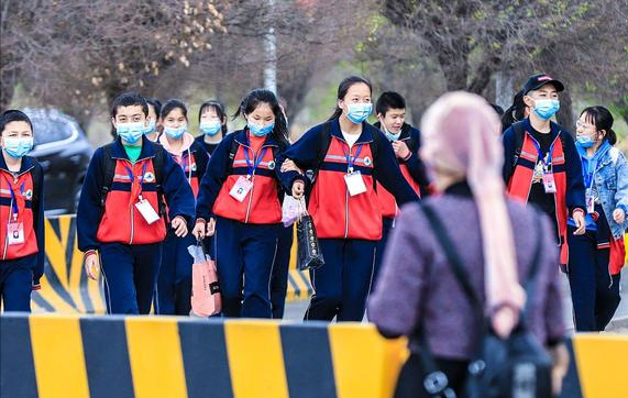 广西当地最新公布，大中小学寒假时间敲定，另外还有一个好消息