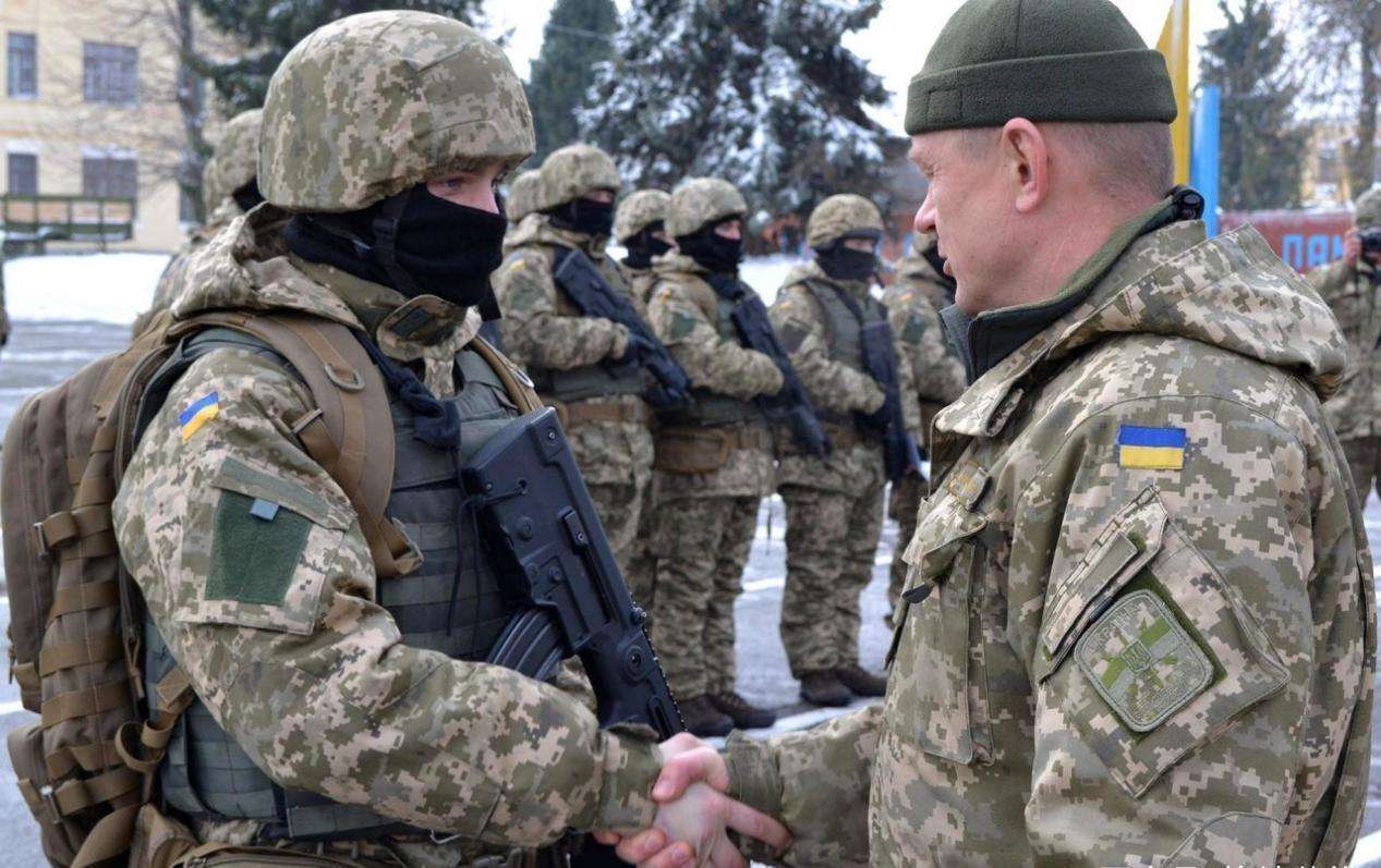 ����Ӫ����1��5������������3֧����ȫ��л����ھ���Ҫ���󲹵�