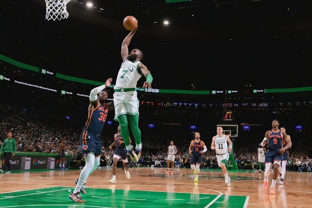 波士顿凯尔特人主场（凯尔特人主场加时117-120负尼克斯遭3连败，塔图姆35+14无力回天）