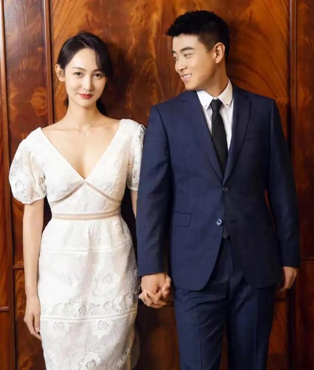 2015年"乒乓冠军"王皓为何发怒?看妻子都干了什么,就不奇怪了