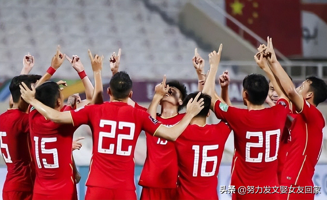 韓國對中國足球（從2-1到3-0！中國男足三殺韓國，新帥興奮：拒絕回傳，主打?qū)?zhàn)）