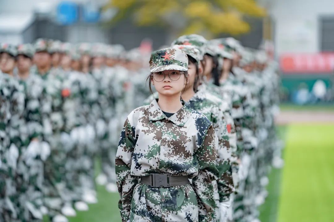 南京浦口中等專業學校：高標準接受檢閱！軍訓結營震撼來襲