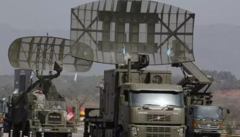 2008年厄瓜多尔低价买中国武器，分批付款，6年后却敲诈900万美金