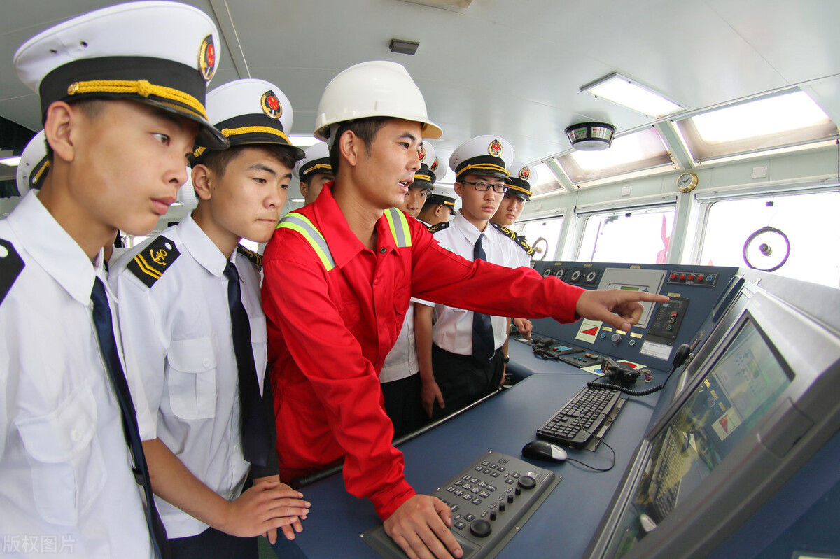 海员培训需要多少钱(普通海员月薪上万) - 价格百科