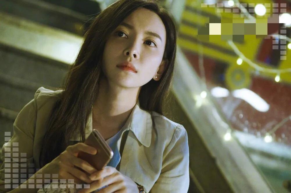 红得快，沉得也快，这8位“风光不再”的明星，如今有人露了原形