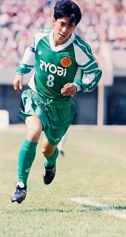 1994世界杯完全賽果（1995甲A回顧：申花提前奪冠，范志毅金靴MVP，保衛(wèi)成都，遼足降級）
