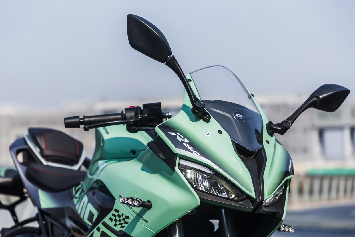 赛车摩托车多少钱(qjmotor赛250,入门级单缸双摇臂仿赛,功率20.