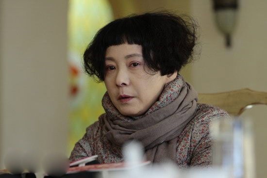 “俏晴雯”安雯，为救丈夫，她高调回归娱乐圈，9年还债1100万