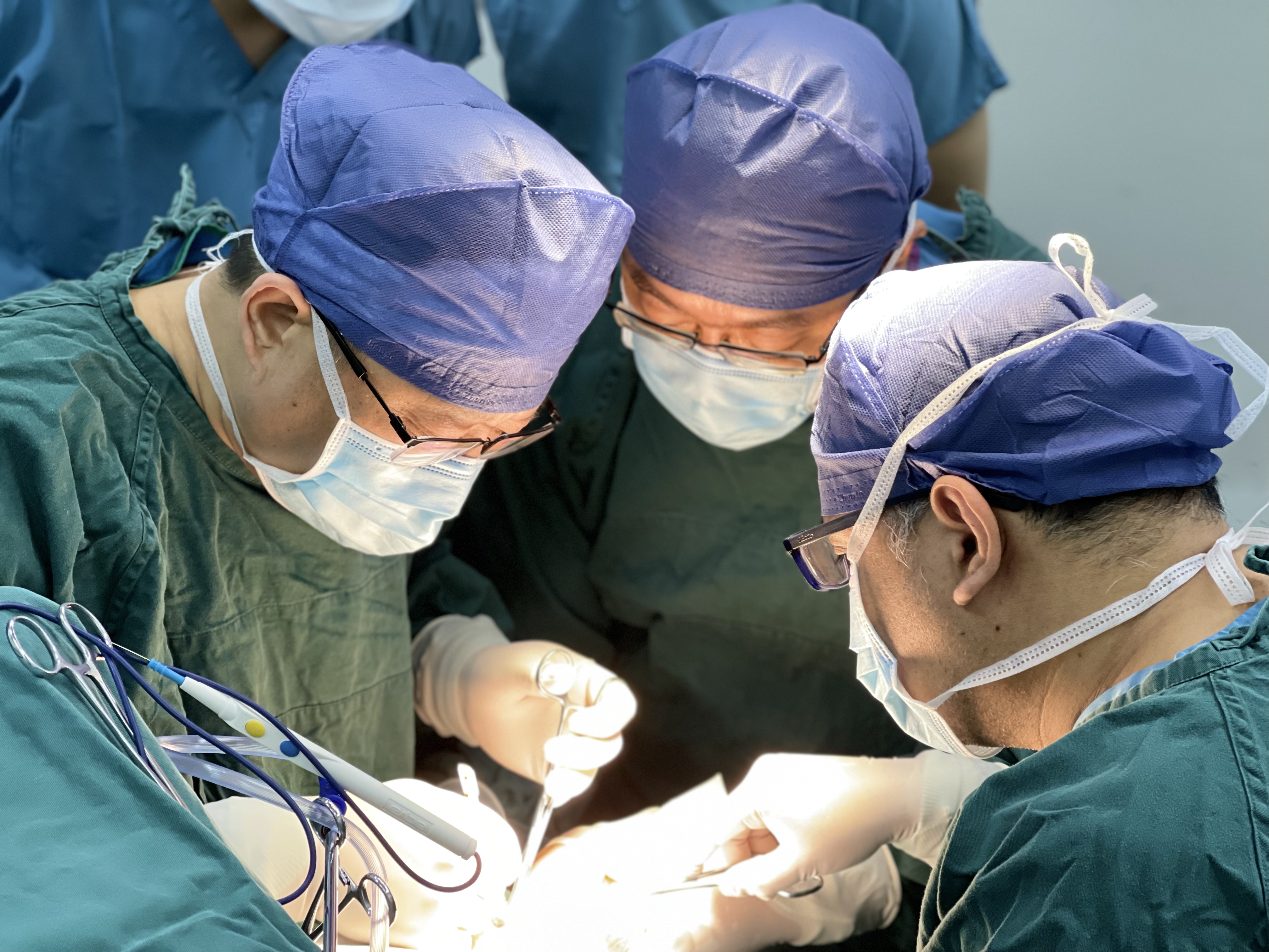 朋友圈再扩大 宝石花长庆澳门皇家电子加盟陕西省骨科医疗集团