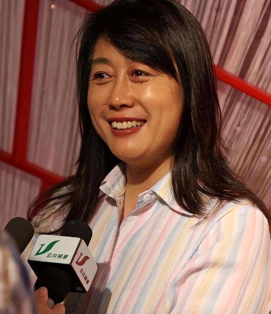 《曲苑杂坛》汪文华:婆婆弥补她缺失的母爱,如今退休生活幸福