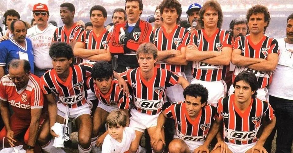 86年世界杯巴西队对西班牙（1986世界杯赛上的桑巴军团-巴西队）