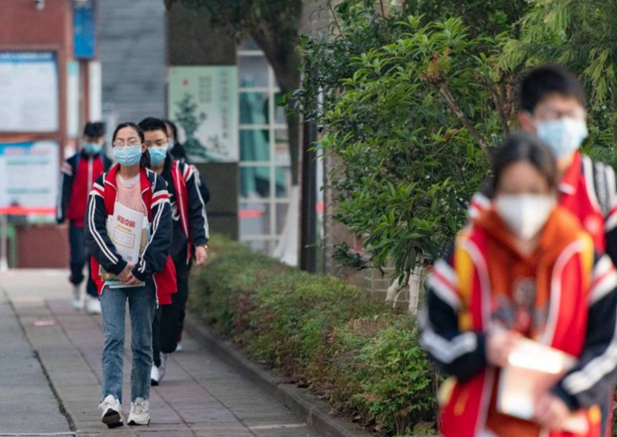 除了浙江省外，全国中小学生将提前放假，“神兽”就要回家了