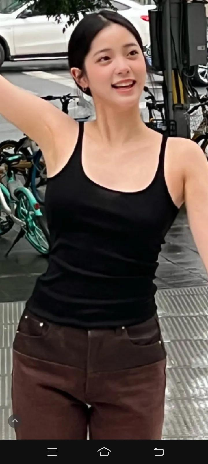 欧阳娜娜美图6
