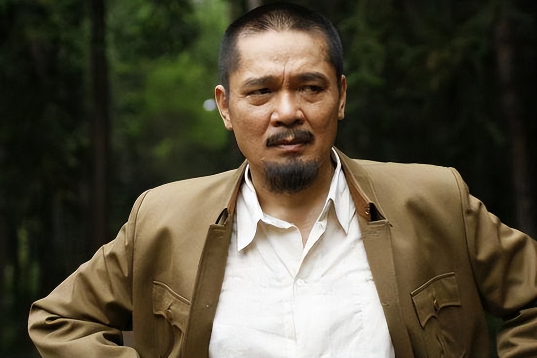 申军谊:为贾妮抛弃相伴6年发妻,为何却与她同居8年不结婚