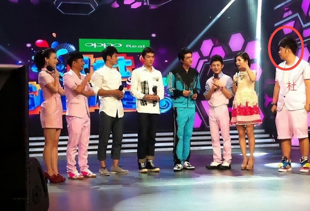 明明有1米8的大高个，但看起来很“矮”的12位男星，个个让人意外