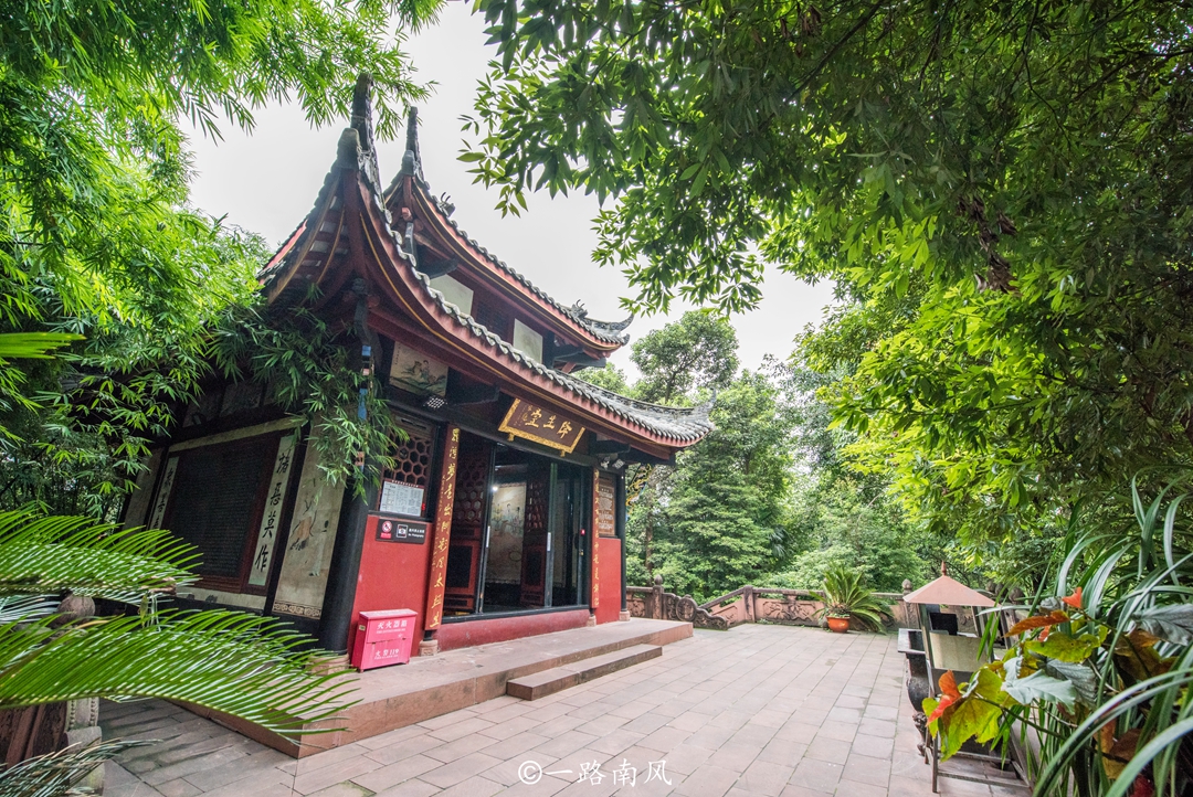 成都青羊宫，既是道教宫观，也是古典园林，唐代皇帝曾在此避难