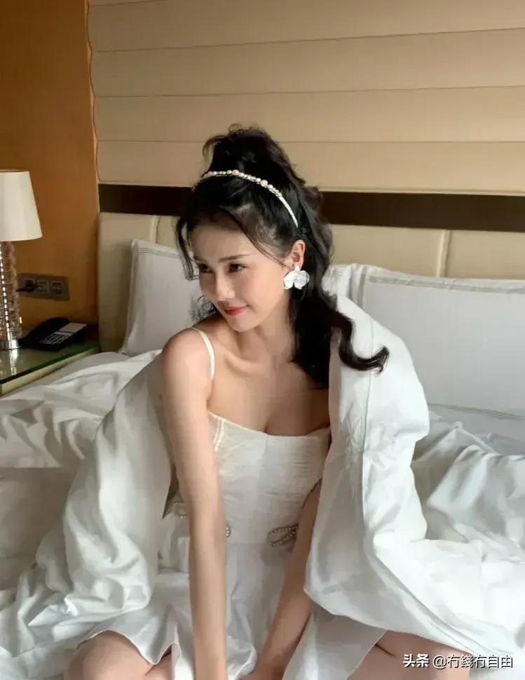 高圆圆、古力娜扎、蔡文静美图大赏，微微一笑很倾城