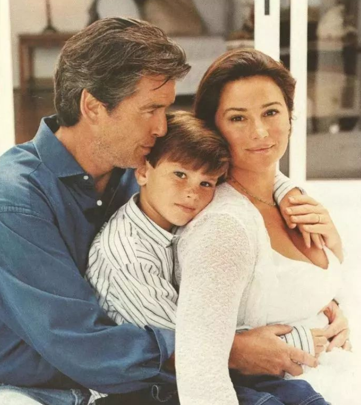 宠妻28年，宠到260多斤，“最帅007”布鲁斯南：再提减肥就离婚