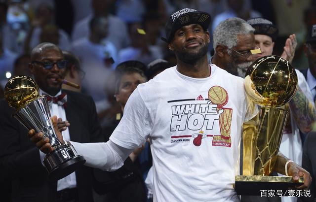 詹姆斯招牌动作教学视频（詹姆斯经典招牌手势系列之：摊手）