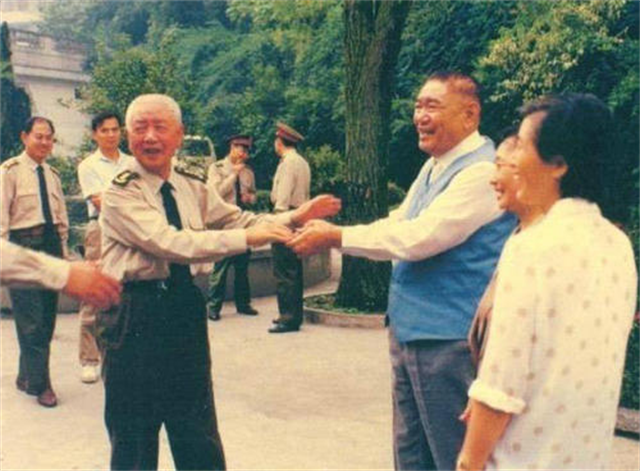 1986年，尤太忠看过总政下发的剧本后决定不演，邓小平拍板：同意
