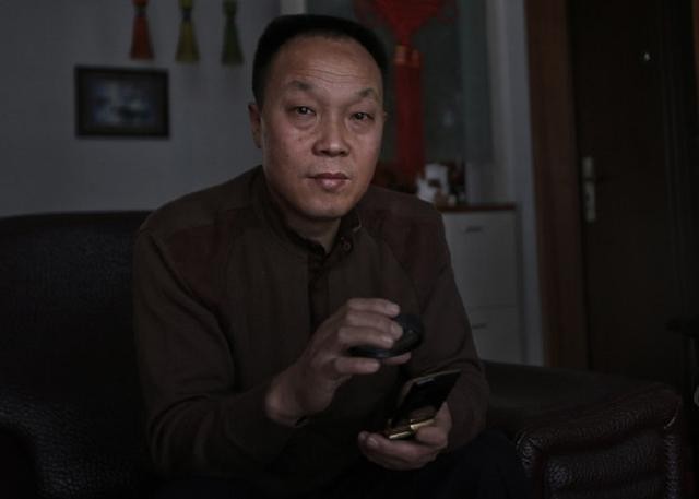 男子因杀妻被判15年，11年后“亡妻”突然回家，已和他人结婚生子