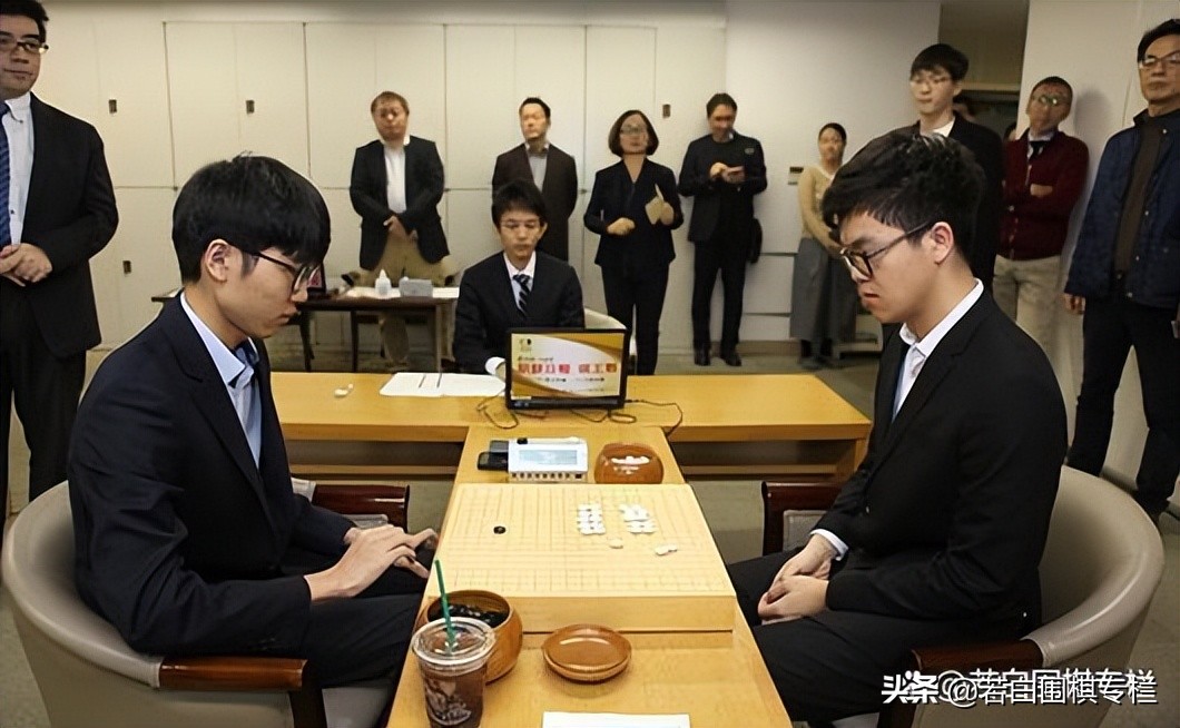 柯洁是当今第一围棋高手吗(当今世界围棋第一人，究竟是柯洁，还是申真谞？)