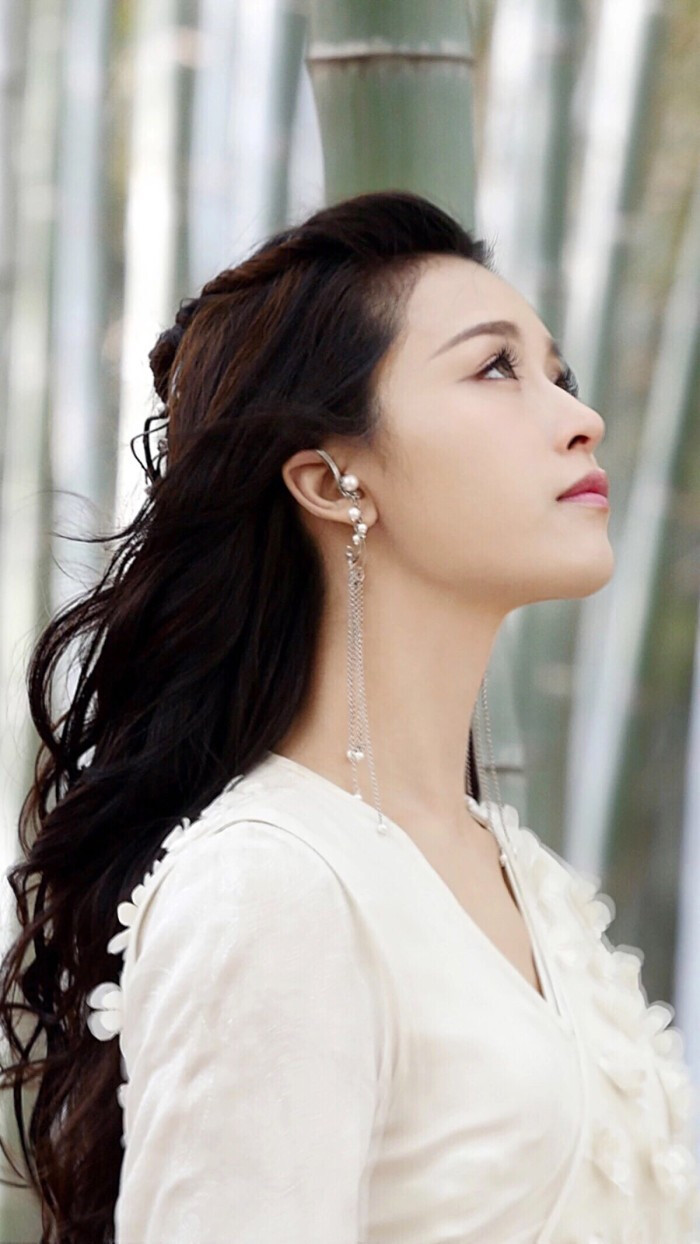 同脸不同命?"嫉妒"杨颖多年的文咏珊,能靠《消失的她》翻身吗