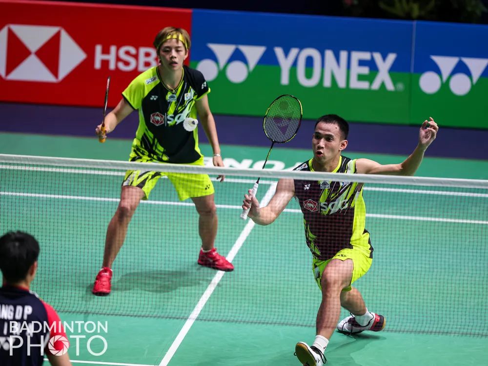 矮个子打羽毛球有什么优点（《羽毛球》专家把脉：小个子男生打混双有两种应对方法）