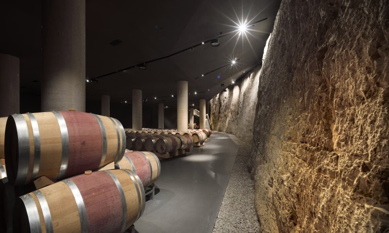 帮助酒香走出酒巷的酒庄建筑